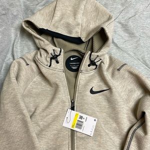 New with tags Nike therma fit full zip hoody